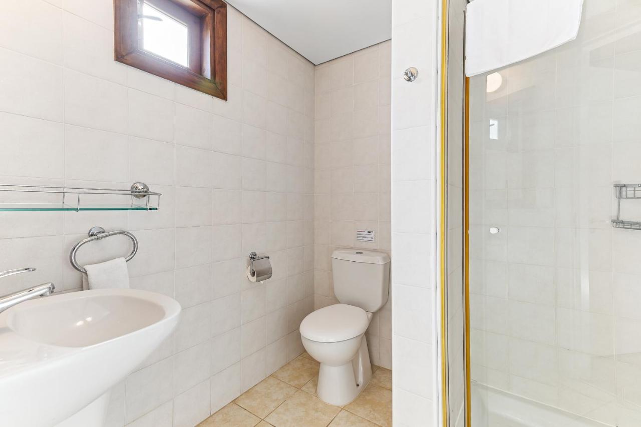 2 Bedroom Apartment Assia With Communal Pool, Aphrodite Hills Resort Kouklia Ngoại thất bức ảnh
