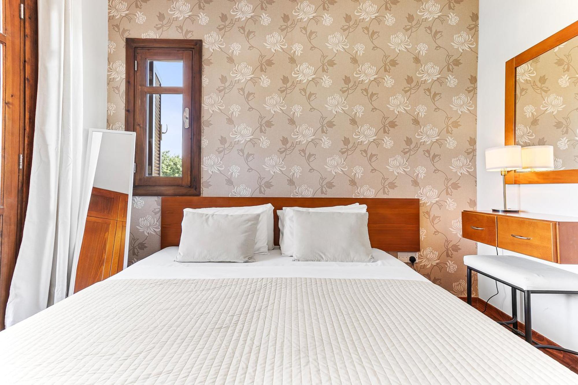 2 Bedroom Apartment Assia With Communal Pool, Aphrodite Hills Resort Kouklia Ngoại thất bức ảnh