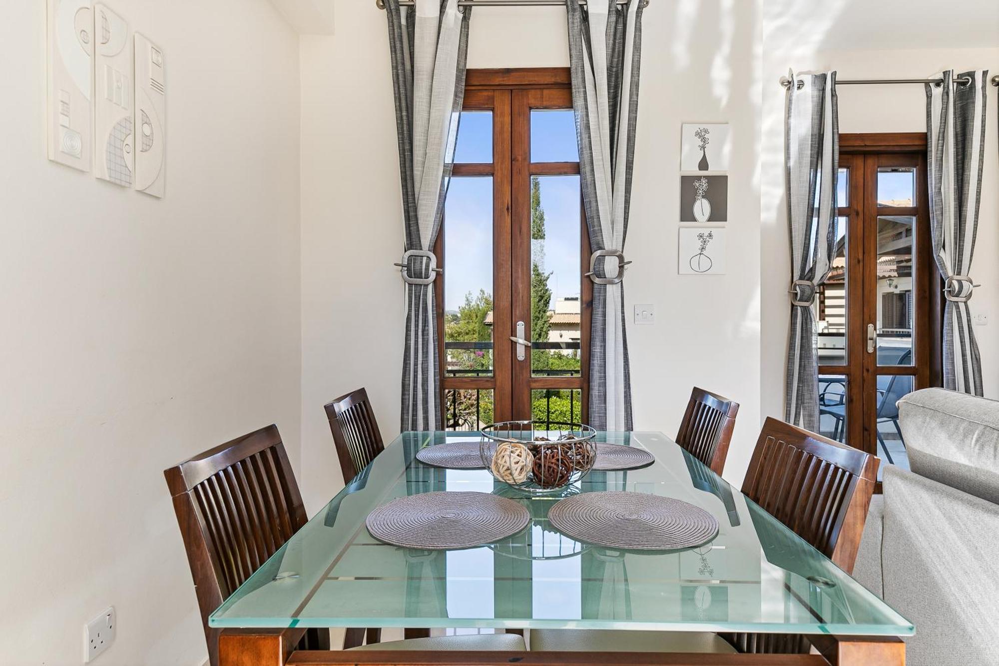 2 Bedroom Apartment Assia With Communal Pool, Aphrodite Hills Resort Kouklia Ngoại thất bức ảnh