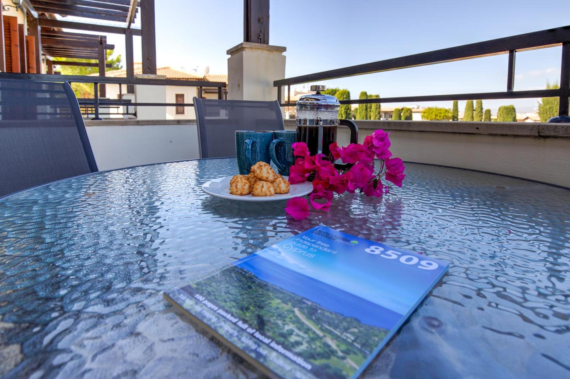 2 Bedroom Apartment Assia With Communal Pool, Aphrodite Hills Resort Kouklia Ngoại thất bức ảnh